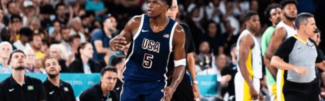 开云体育app下载-12人全部得分！美国男篮连续4场净胜15+强势晋级