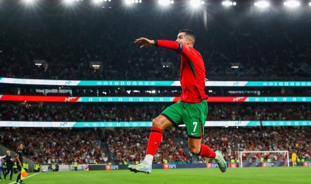 开云官方网-还得靠他！上半场轮休 C罗绝杀帮葡萄牙逆转取胜！