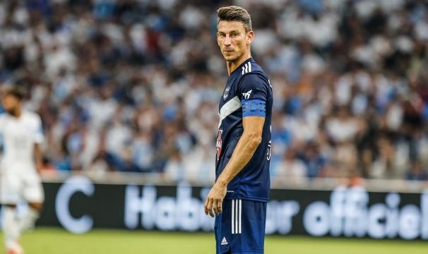 开云体育官网-科斯谢尔尼宣布退役 将在波尔多俱乐部任职