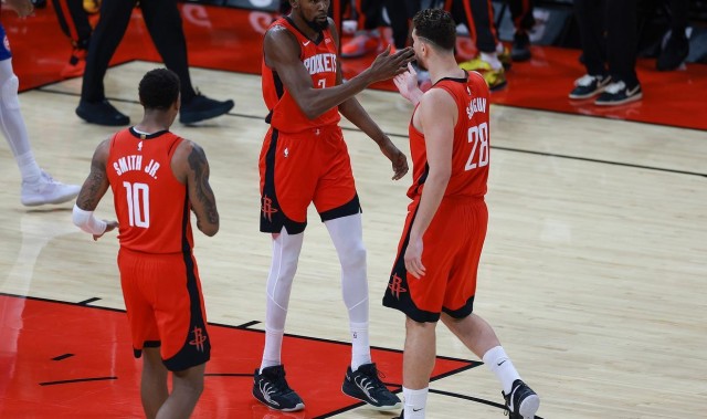 火箭谢泼德双喜临门！轰19+7+10准三双，2数据创新高，或长任首发