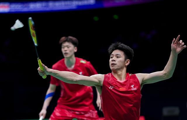 1744555555161080209.jpg (体育)(9)羽毛球——亚锦赛:陈柏阳_刘毅获得男双亚军XxjpseC007380_20250413_PEPFN0A001.jpg